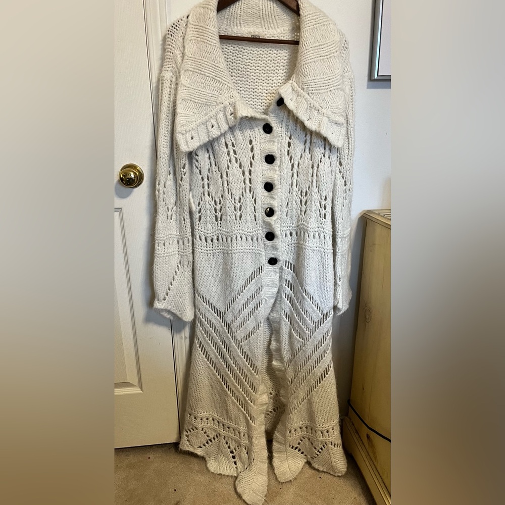 Spell and the Gypsy Collective Tallulah Maxi Cardi in Ivory, Small